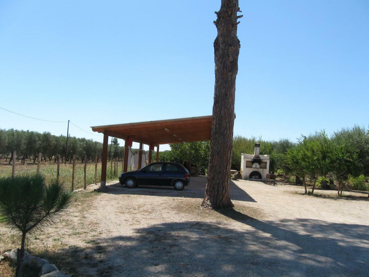 Villa Rita Bed & Breakfast Campi Salentina Exterior foto
